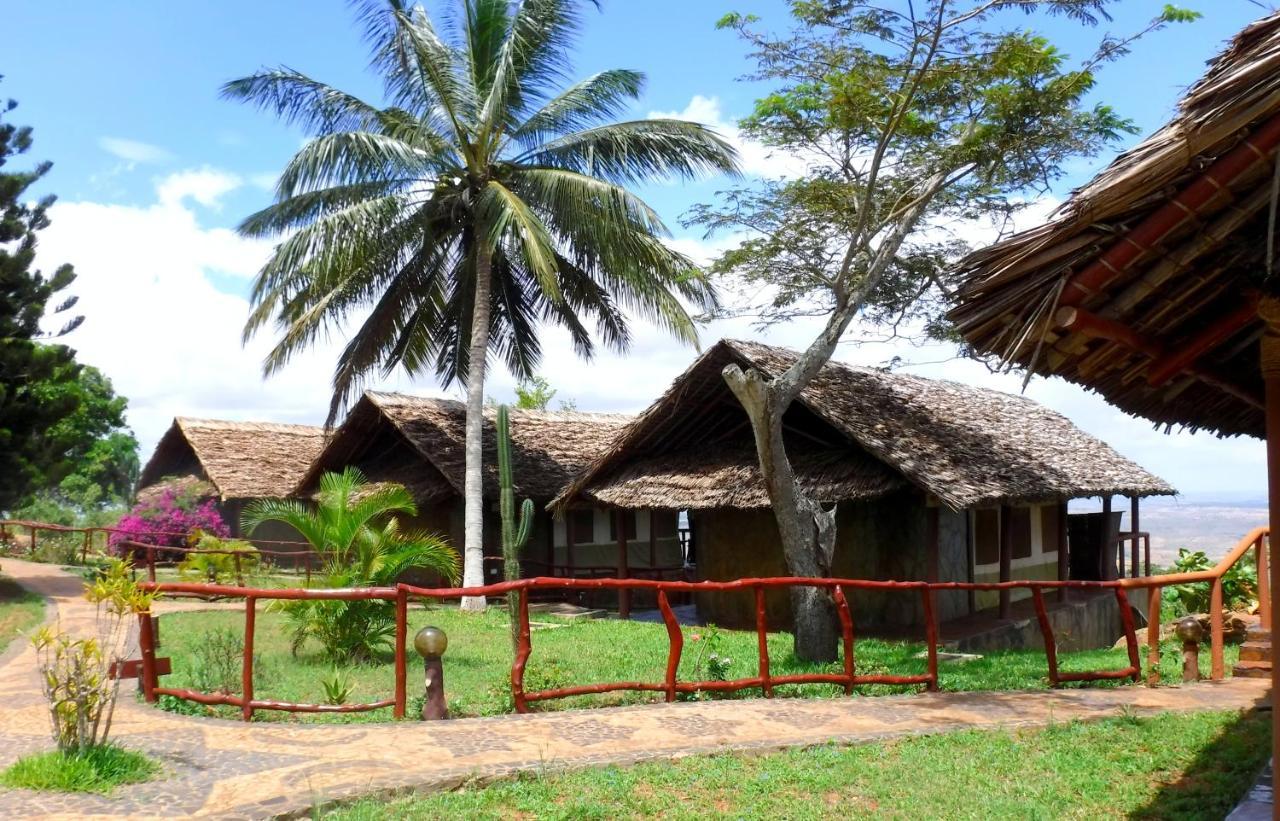 Shimba Hills Green Safari Lodge Kwale Esterno foto
