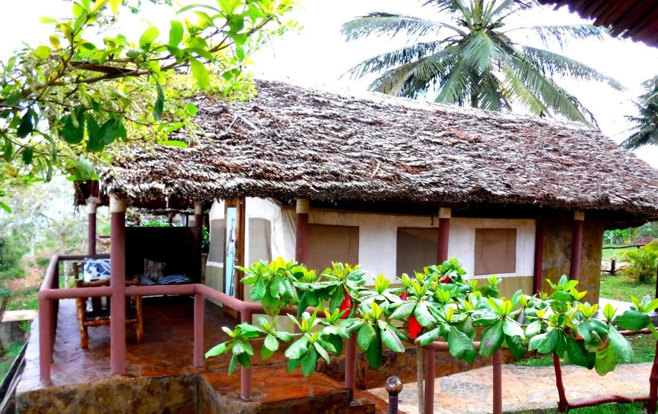Shimba Hills Green Safari Lodge Kwale Esterno foto