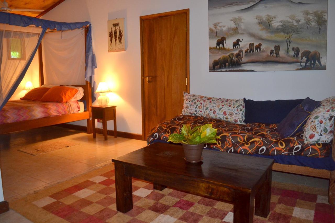 Shimba Hills Green Safari Lodge Kwale Esterno foto